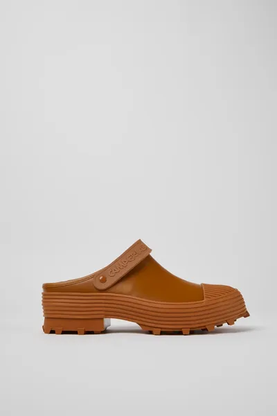 Tracktori Brown Clogs for Unisex - Autumn / Winter collection